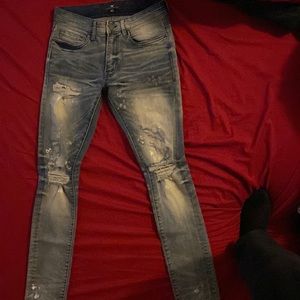 Jordan Craig, Size 30 great material an great fit.